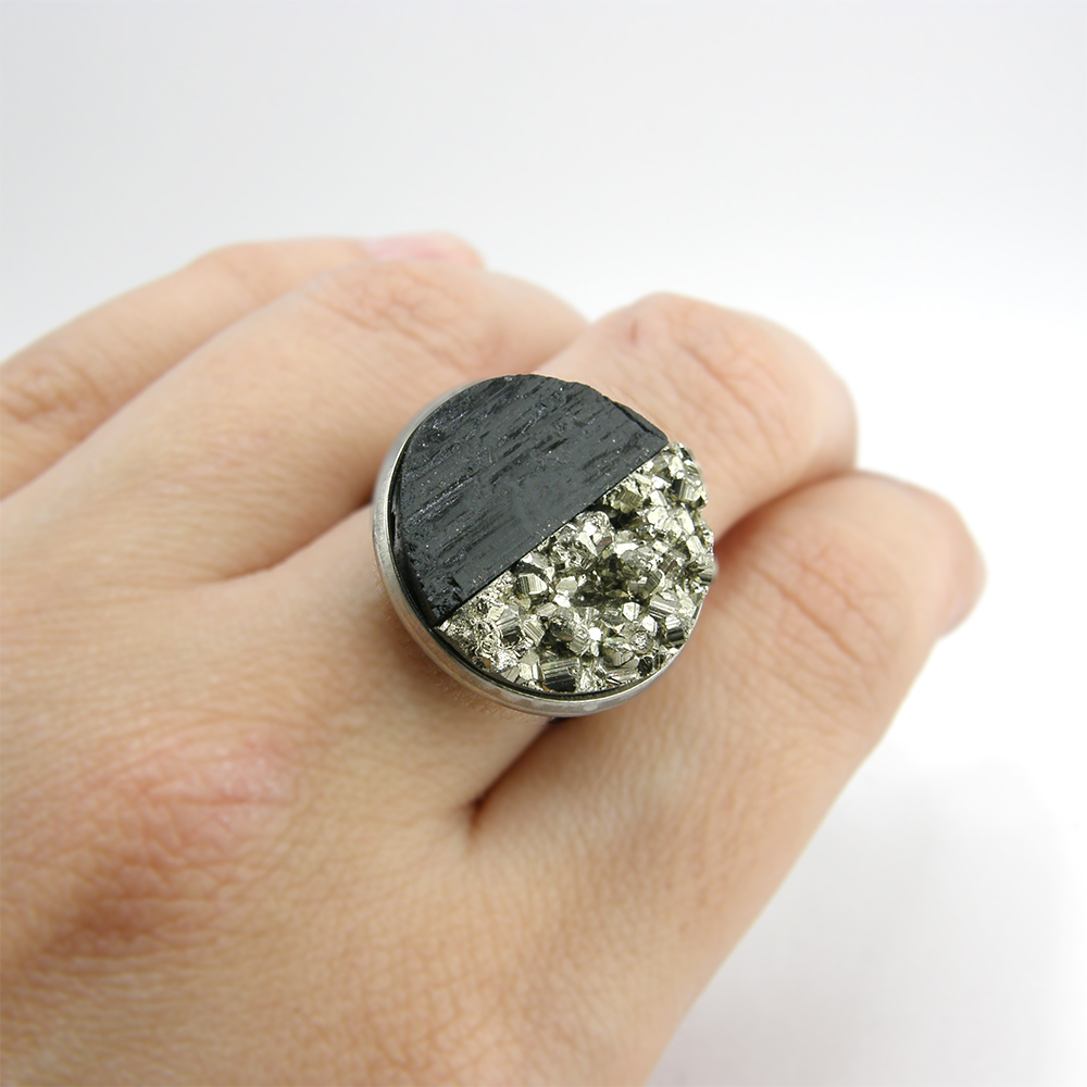 ANILLO DE PIRITA Y TURMALINA ACERO INOXIDABLE AJUSTABLE
